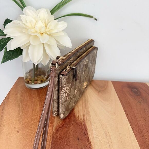 NWT Coach Double Zip Wallet In Signature Canvas With Star And Snowflake Print - Picture 4 of 11